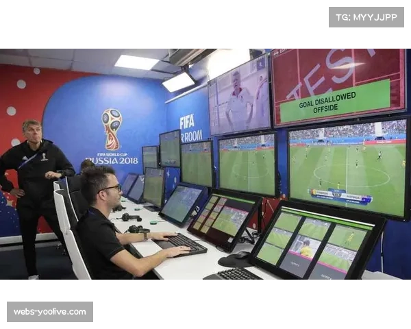 提升VAR沟通透明度 主裁与VAR对话全面公开