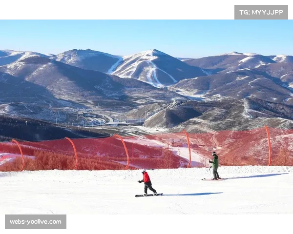 河北崇礼开启新雪季，九大滑雪场助力游客体验冰雪魅力
